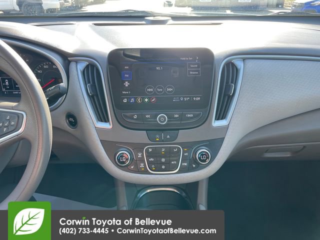 Used 2024 Chevrolet Malibu LT FWD image 11