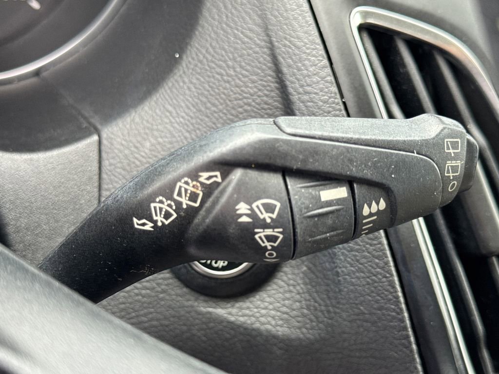 Used 2018 Ford Focus Titanium FWD image 50
