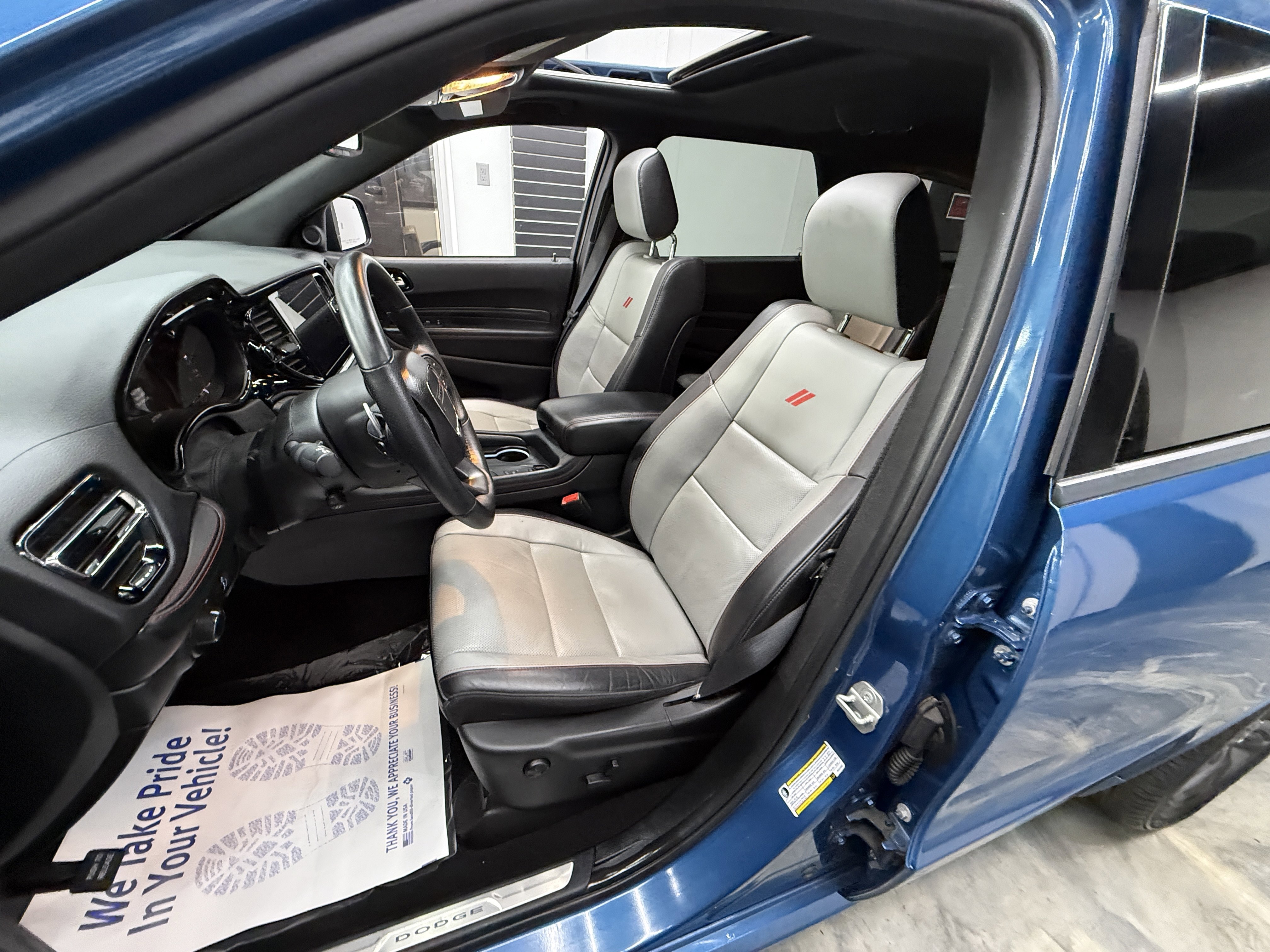 Used 2024 Dodge Durango R/T w/ Blacktop Package AWD/4WD image 9