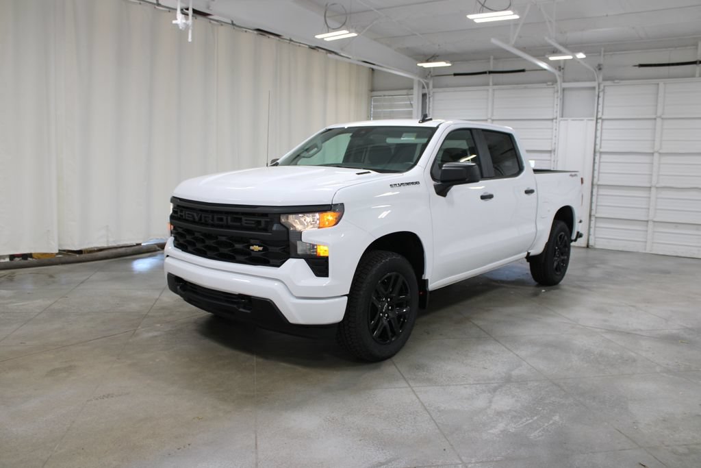 New 2026 Chevrolet Silverado 1500 Custom w/ LPO, Dark Essentials Package AWD/4WD image 4