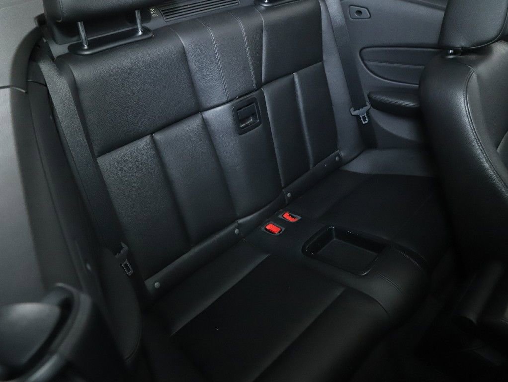 Used 2013 BMW 135i Convertible image 35