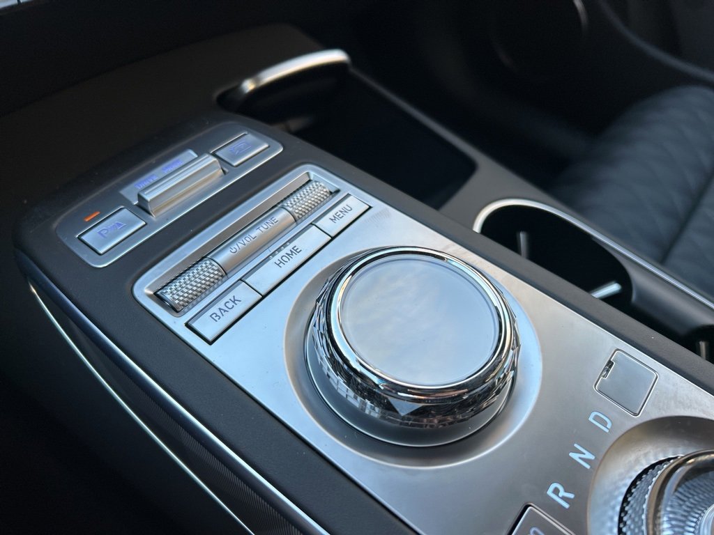 Used 2025 Genesis GV70 3.5T Sport w/ Sport Advanced Package image 21