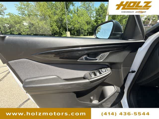Used 2025 Chevrolet TrailBlazer LS w/ LS Convenience Package FWD image 21