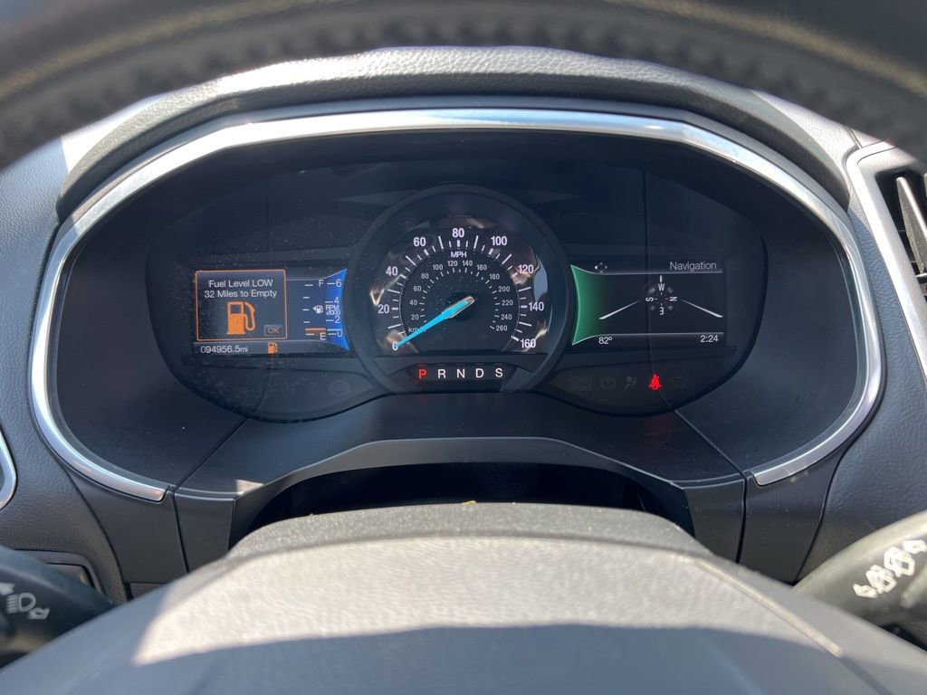 Used 2017 Ford Edge Titanium w/ Equipment Group 301A AWD/4WD image 17