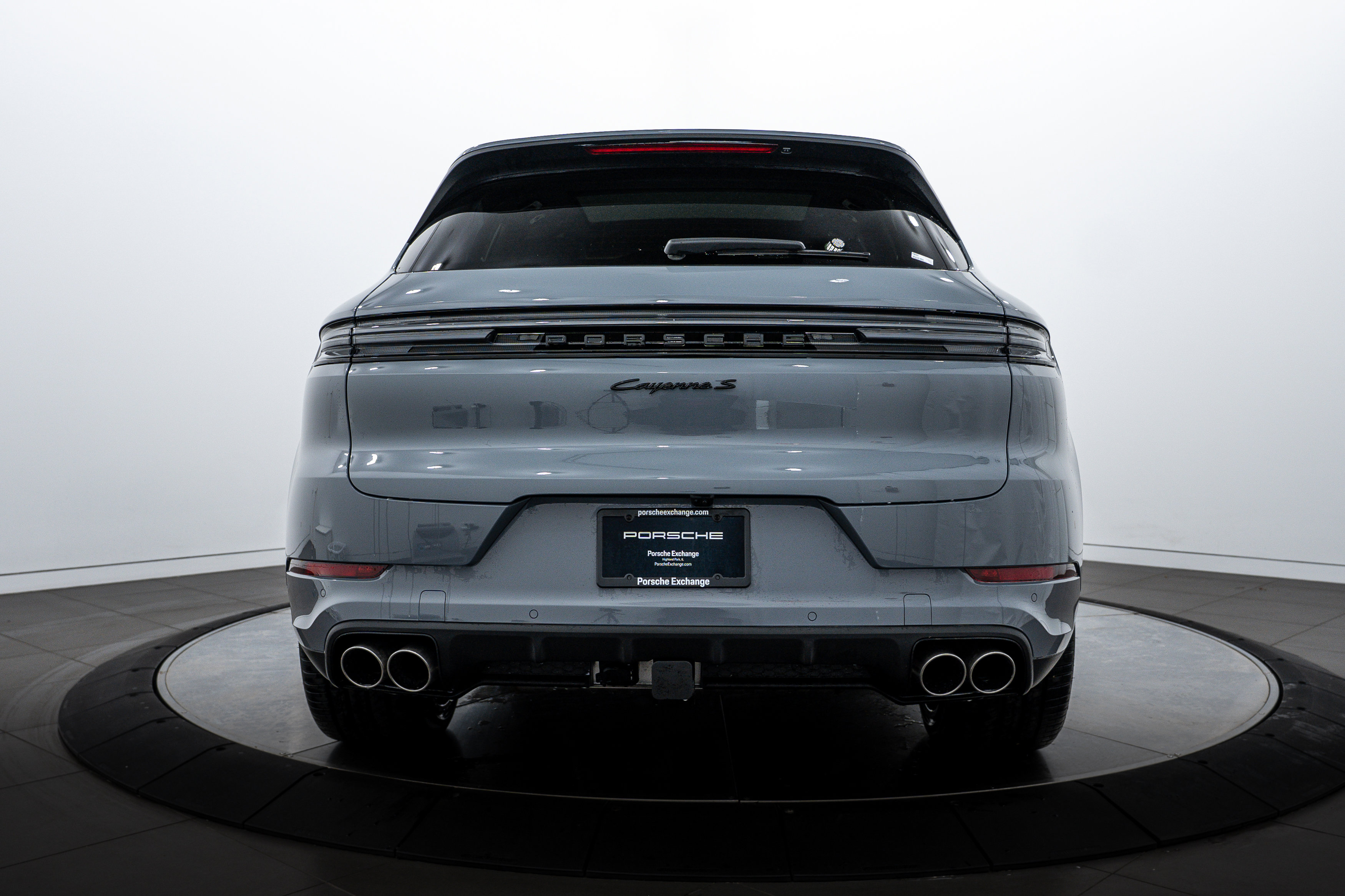 New 2026 Porsche Cayenne S image 6