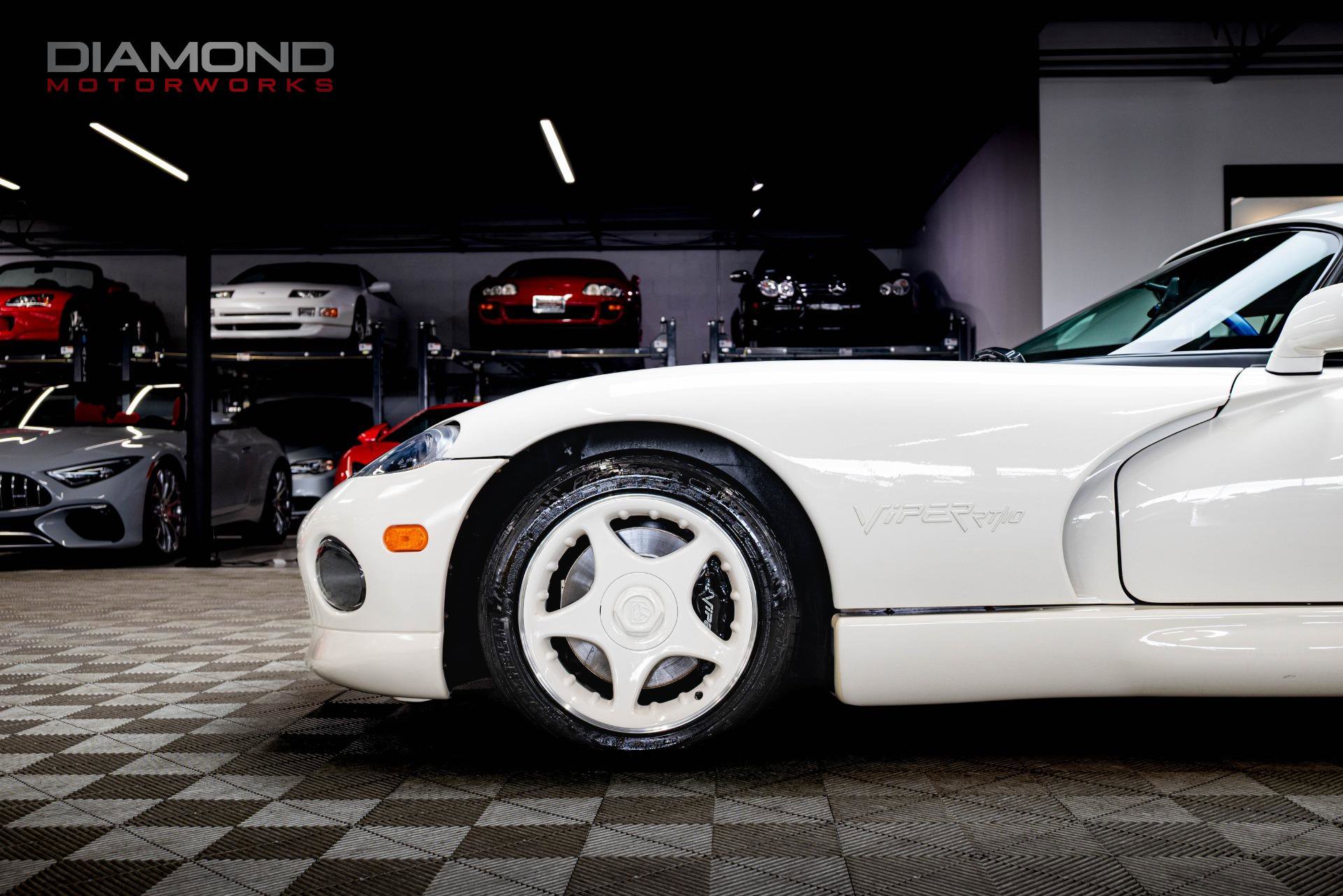 Used 1996 Dodge Viper RT/10 image 11