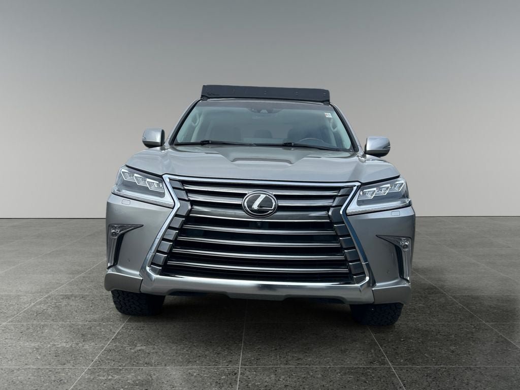 Used 2021 Lexus LX 570 4WD w/ Luxury Package image 2
