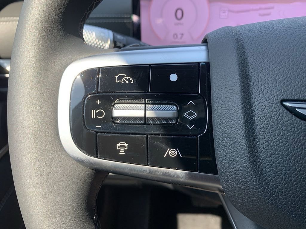 Used 2025 Genesis GV80 2.5T Standard image 11