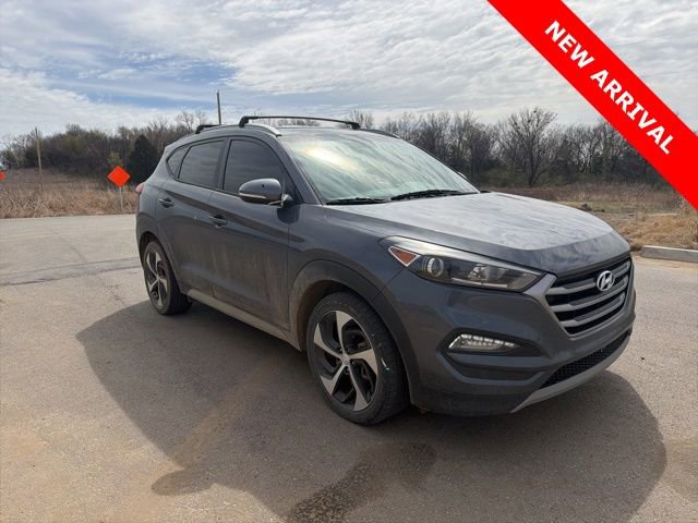 Used 2018 Hyundai Tucson Sport image 1