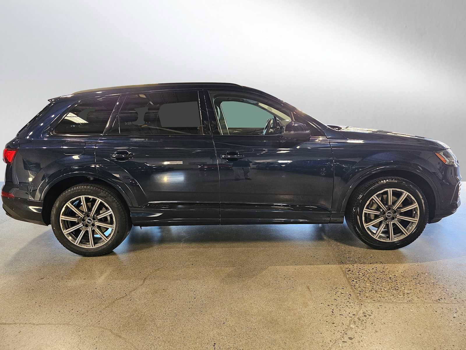 Used 2023 Audi Q7 2.0T Premium Plus w/ Premium Plus Package image 8