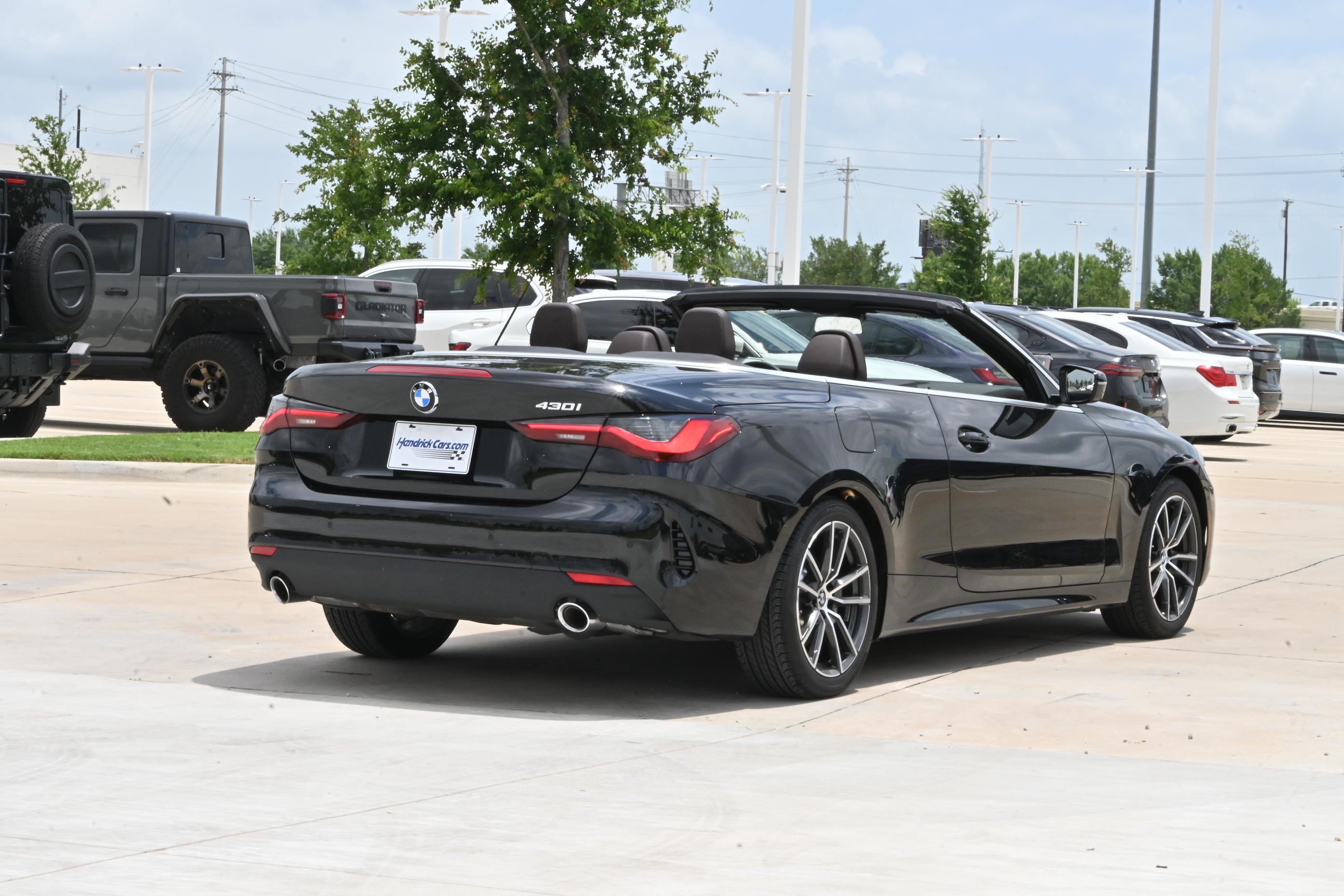 Certified 2023 BMW 430i Convertible w/ Premium Package RWD image 9