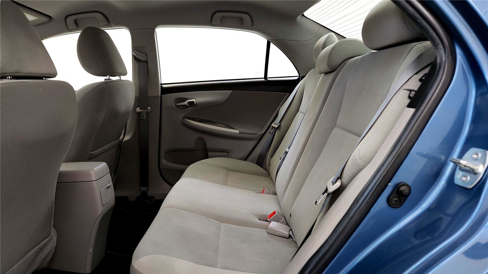 Used 2013 Toyota Corolla LE FWD image 21