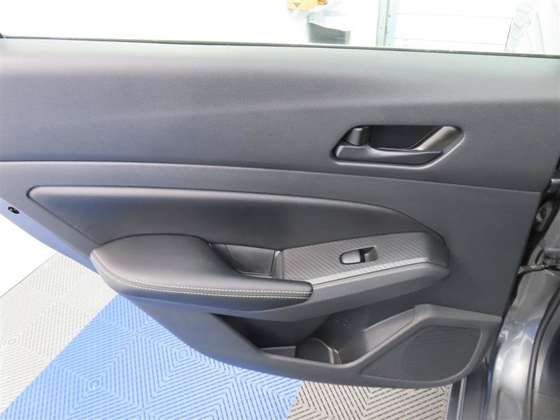 Used 2024 Nissan Altima 2.5 SV FWD image 25