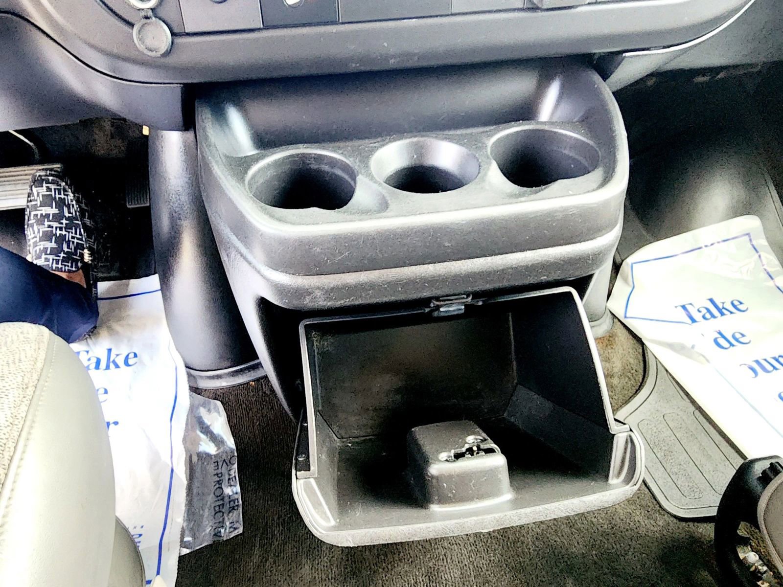 Used 2018 Chevrolet Express 2500 LT w/ LT Preferred Equipment Group image 19