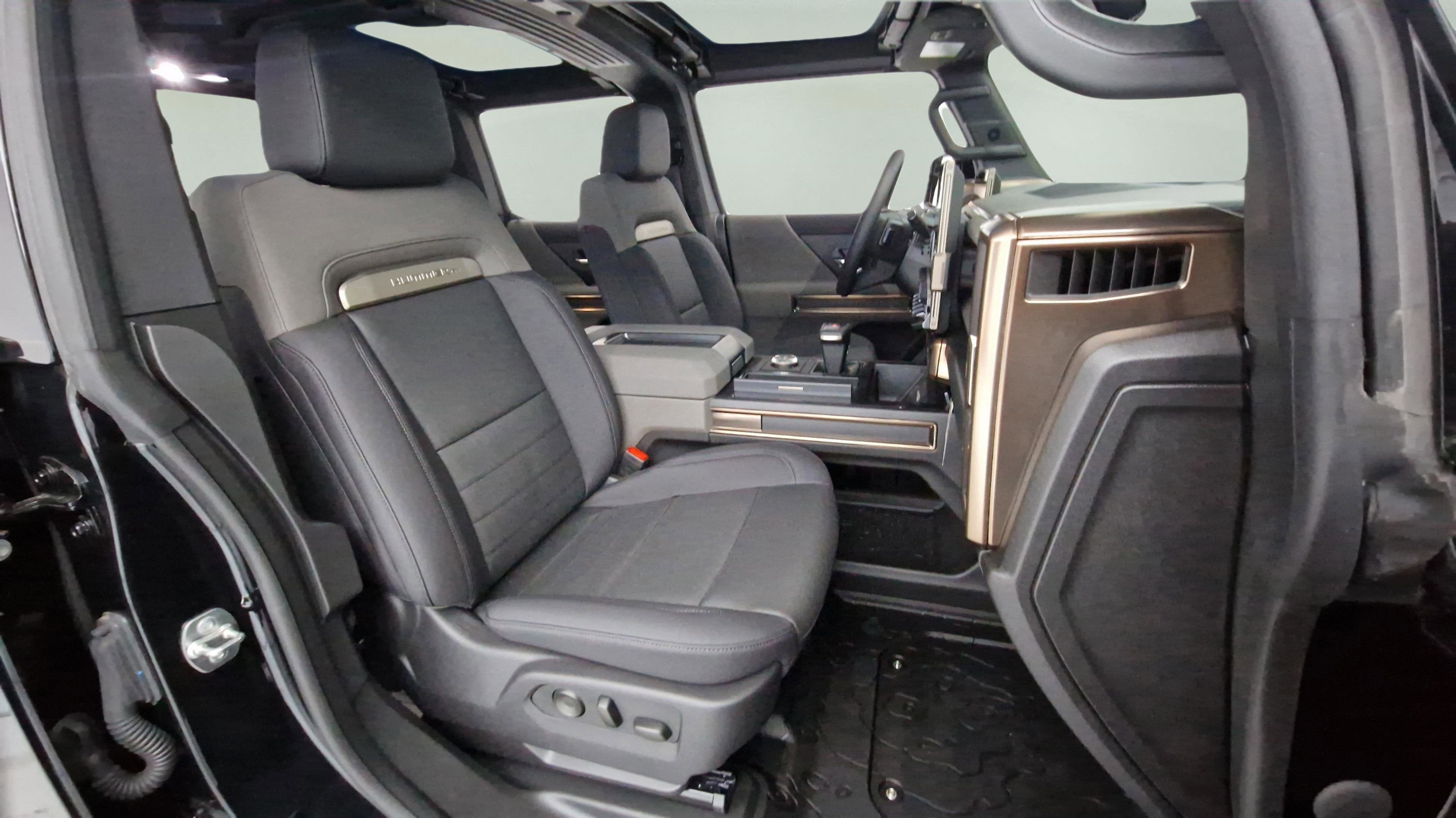 New 2025 GMC Hummer EV 3X w/ LPO, Sport Package image 14