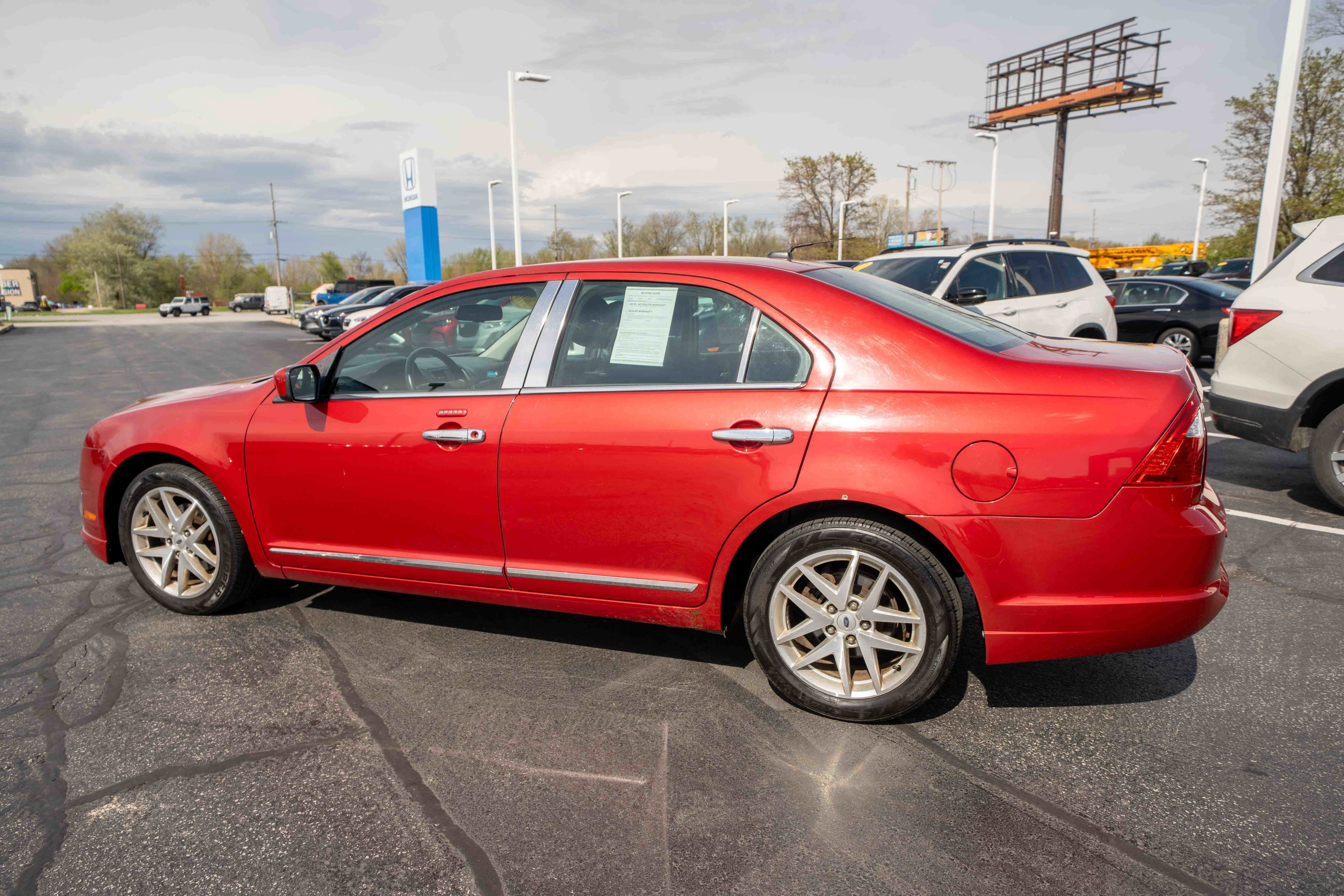 Used 2010 Ford Fusion SEL image 4