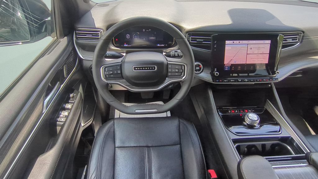 Used 2024 Jeep Wagoneer Series II RWD image 12