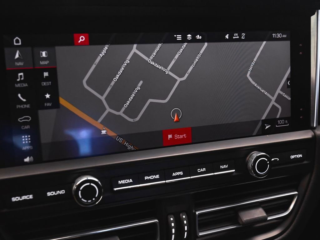 Used 2021 Porsche Macan S image 24