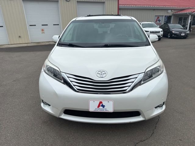 Used 2016 Toyota Sienna Limited Premium image 8