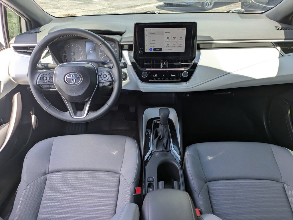Used 2025 Toyota Corolla SE FWD image 15