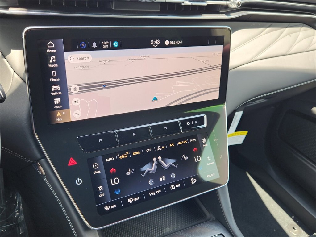 New 2025 Maserati Grecale GT image 9