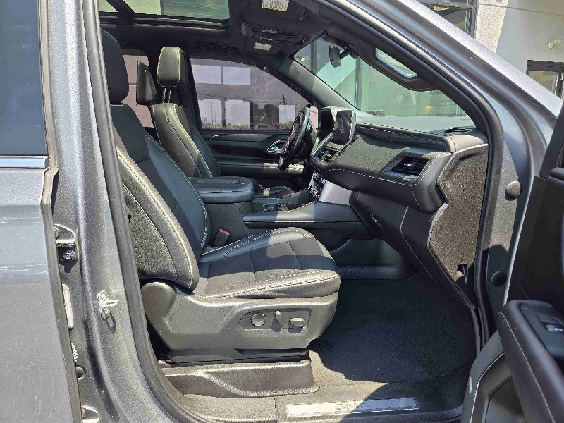 Used 2021 GMC Yukon XL SLT w/ SLT Premium Package image 19