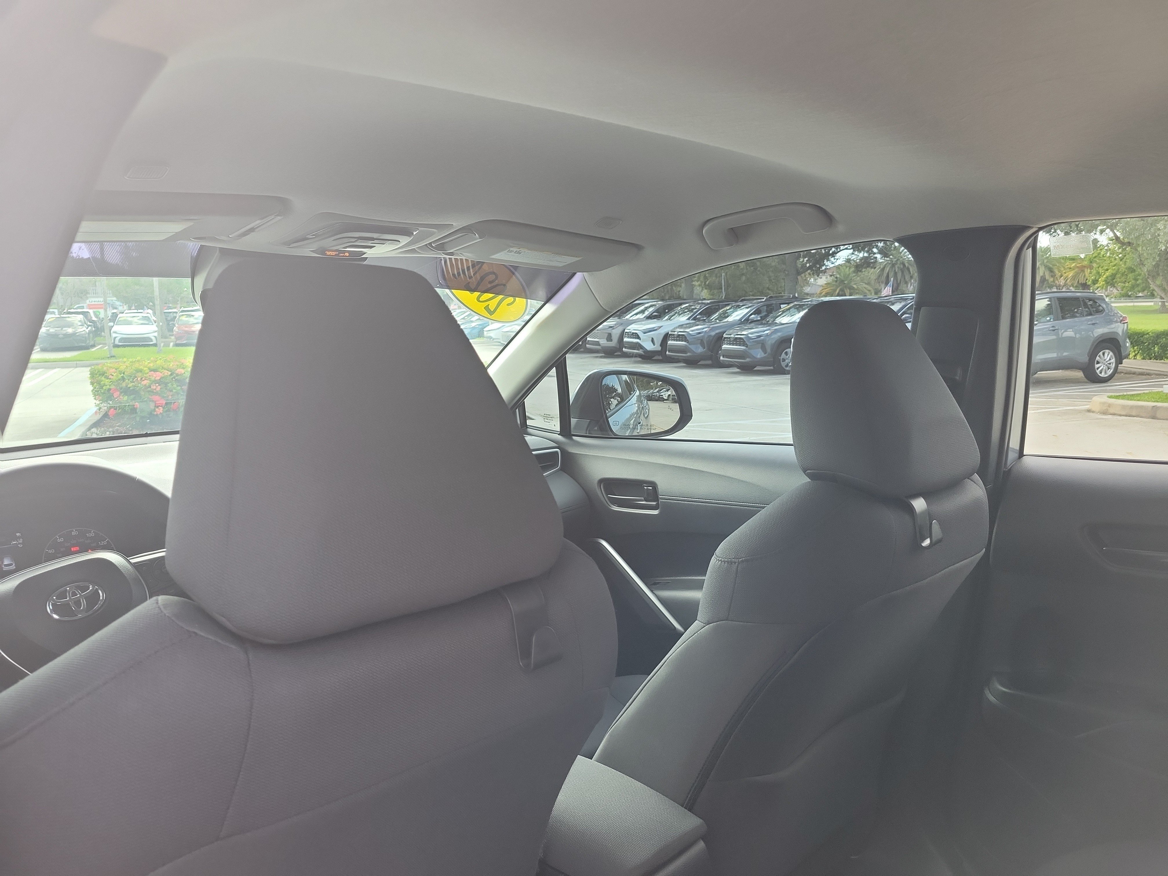 Used 2024 Toyota Corolla Cross LE FWD image 15
