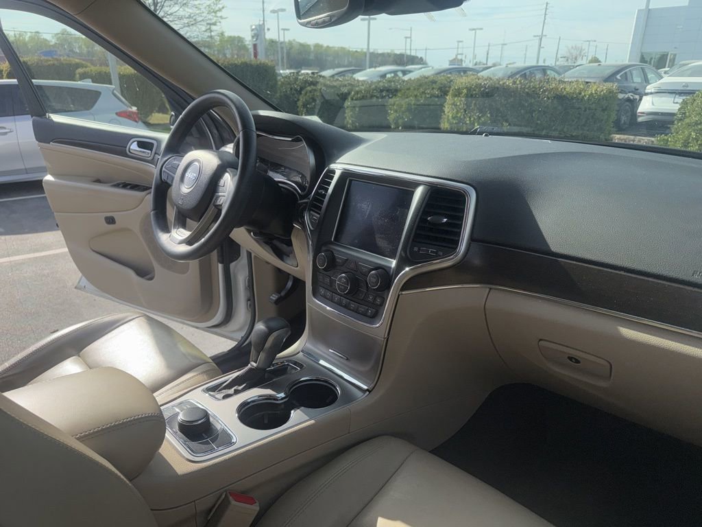 Used 2018 Jeep Grand Cherokee Limited image 7