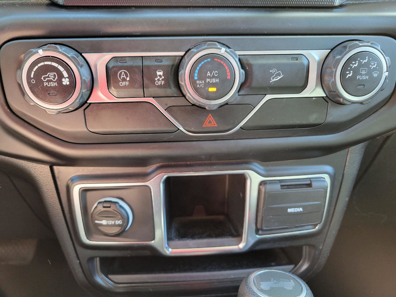 Used 2021 Jeep Wrangler Sport AWD/4WD image 18