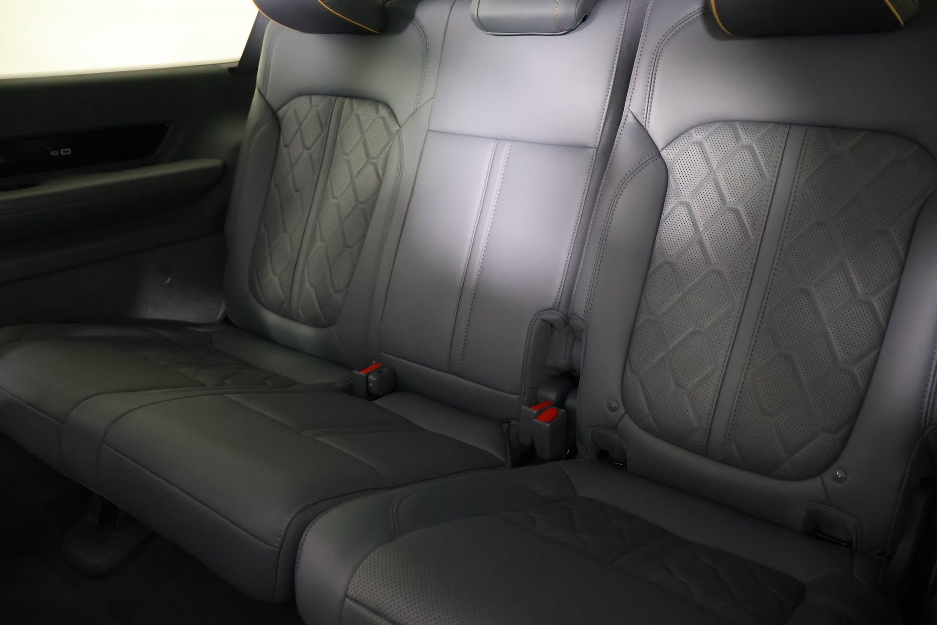 Used 2024 Jeep Grand Wagoneer L Series III w/ Rear Seat Video Group 1 image 14