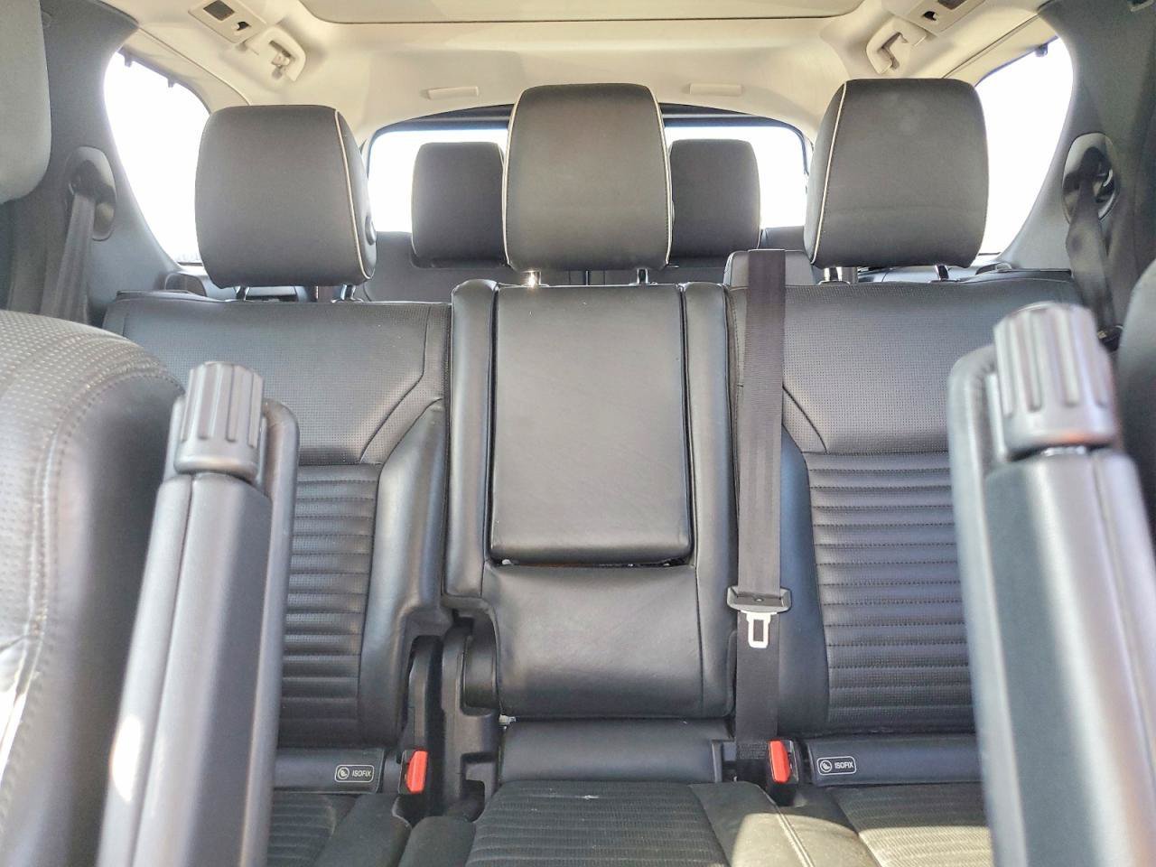 Used 2017 Land Rover Discovery HSE Luxury AWD/4WD image 7