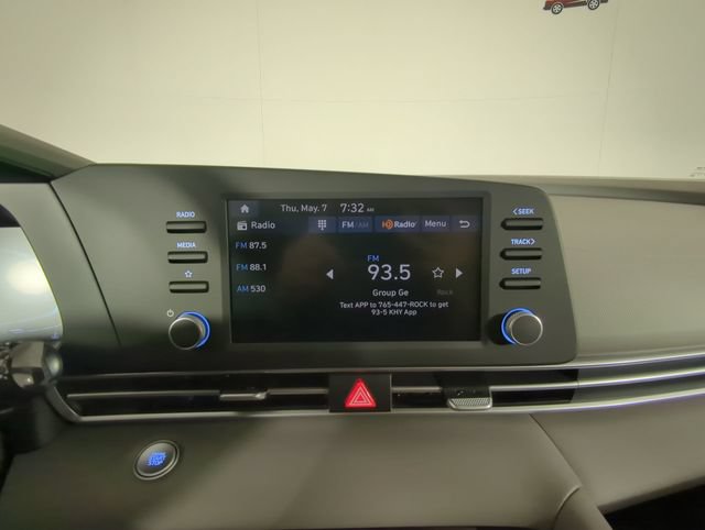 New 2026 Hyundai Elantra Sport FWD image 21