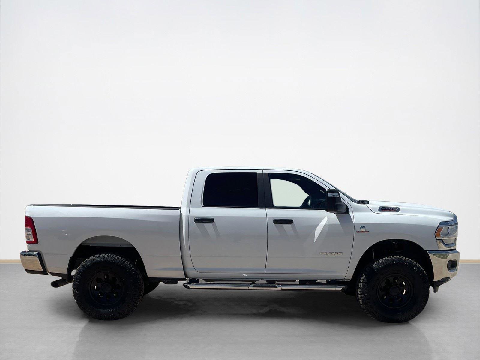 Used 2024 RAM 2500 Big Horn AWD/4WD image 8