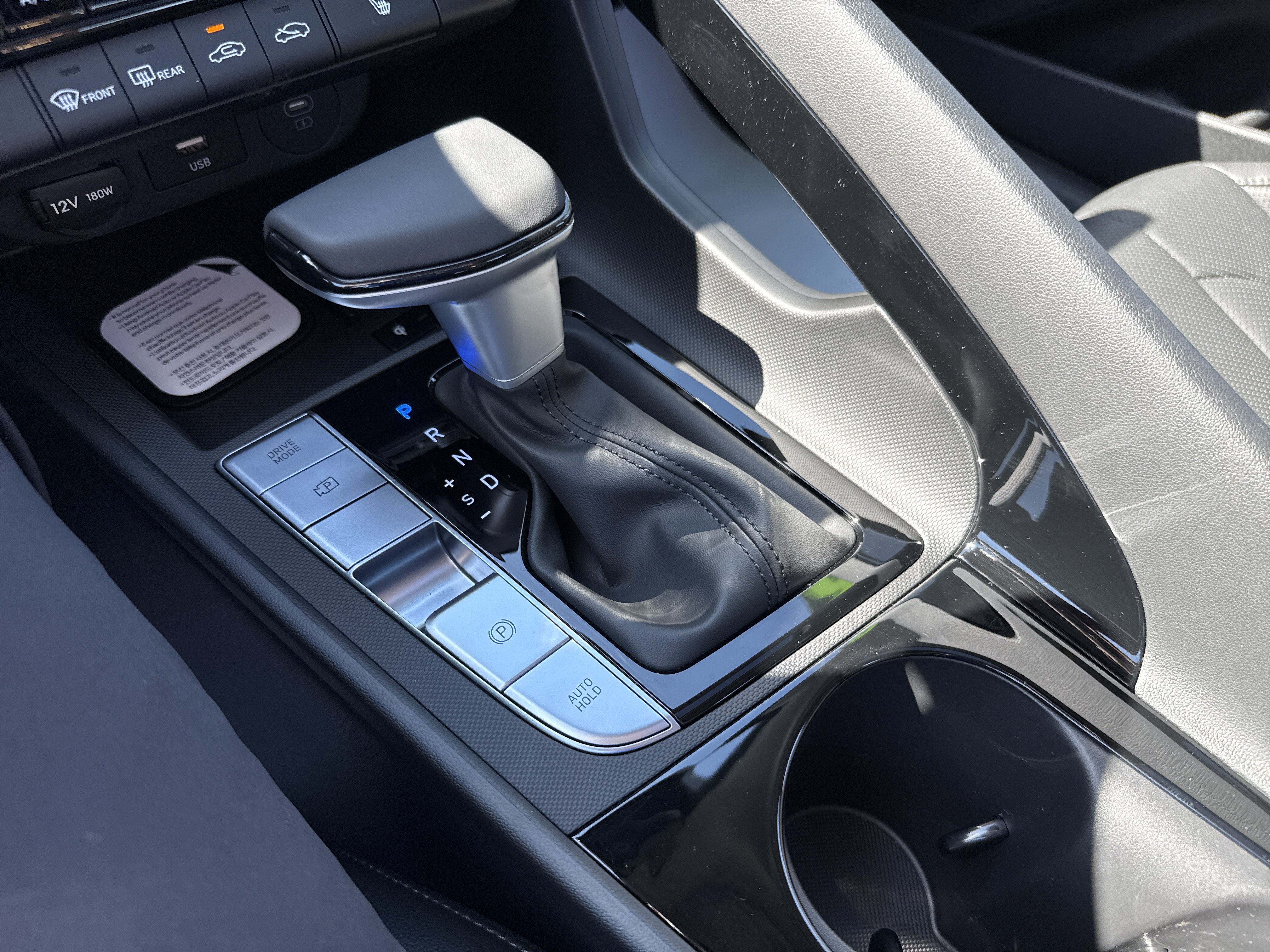 New 2026 Hyundai Elantra Limited FWD image 22