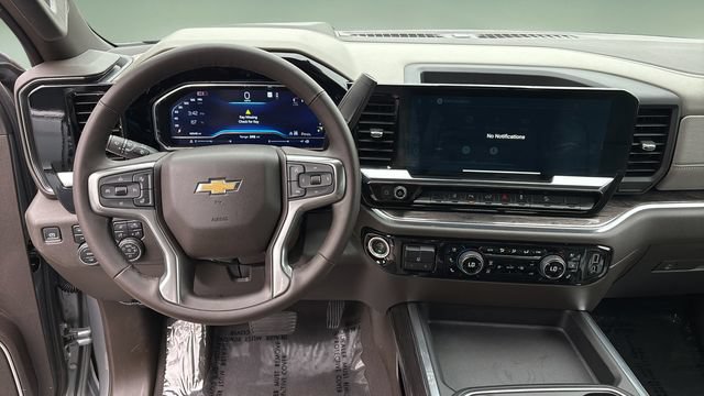 Used 2025 Chevrolet Silverado 2500 LTZ w/ LTZ Plus Package AWD/4WD image 11