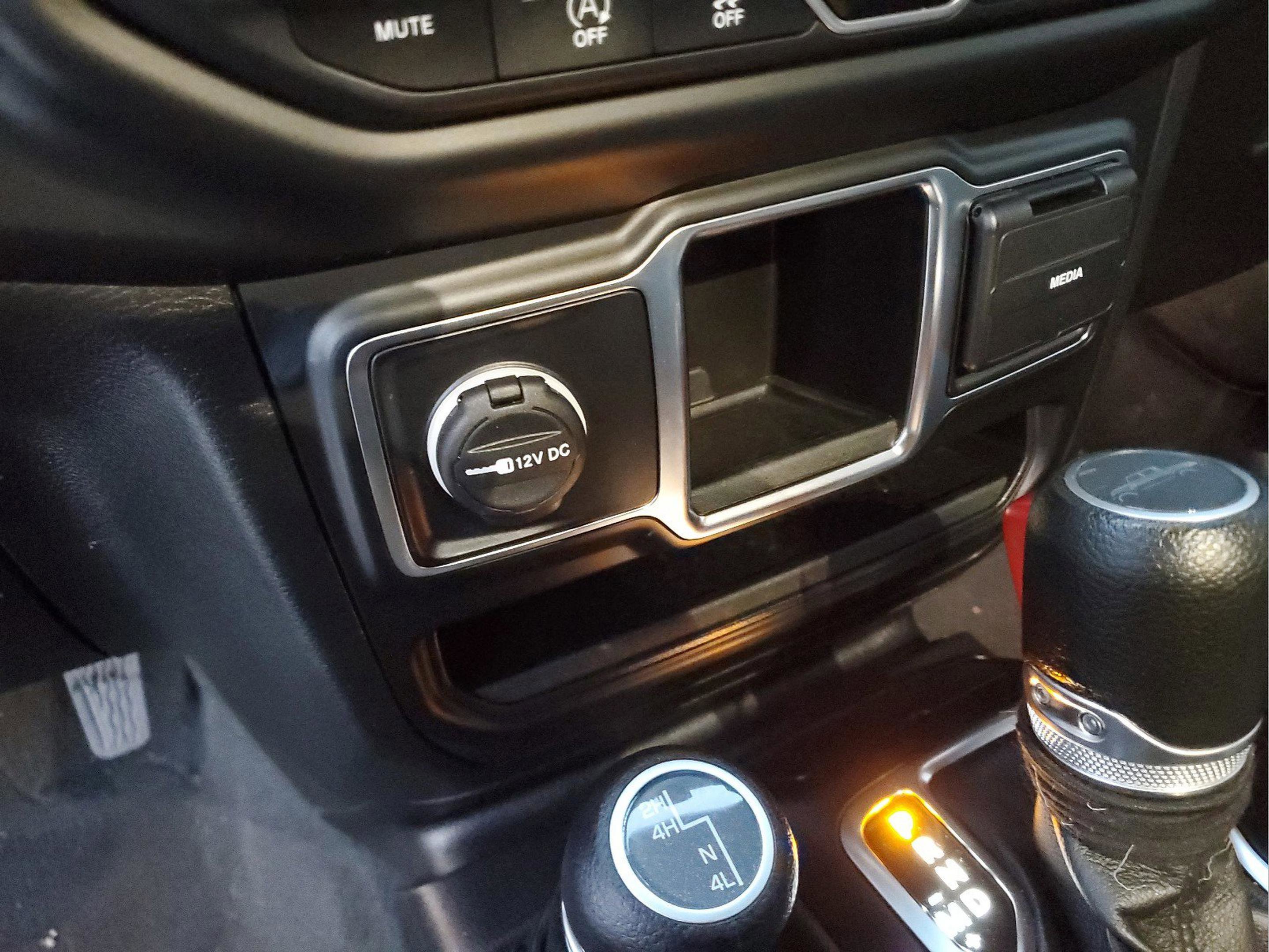 Certified 2022 Jeep Gladiator Sport image 21