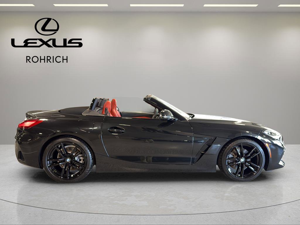 Used 2019 BMW Z4 sDrive30i w/ M Sport Package RWD image 5