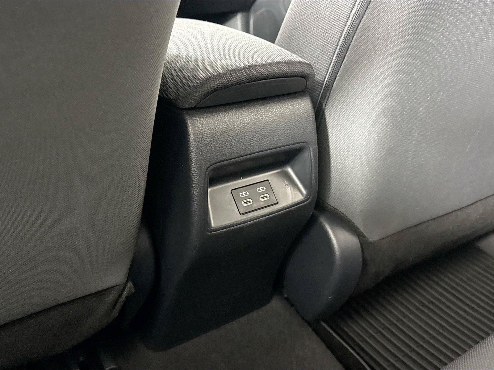 Used 2024 Toyota Corolla LE FWD image 33