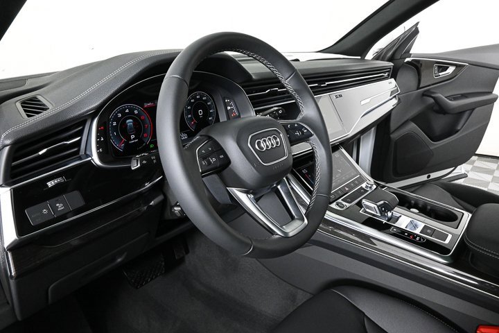 New 2025 Audi Q8 Premium image 6
