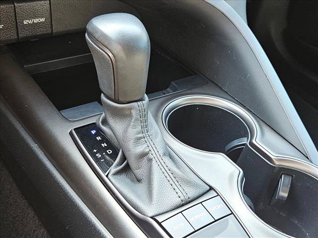 Used 2023 Toyota Camry SE w/ Convenience Package FWD image 10