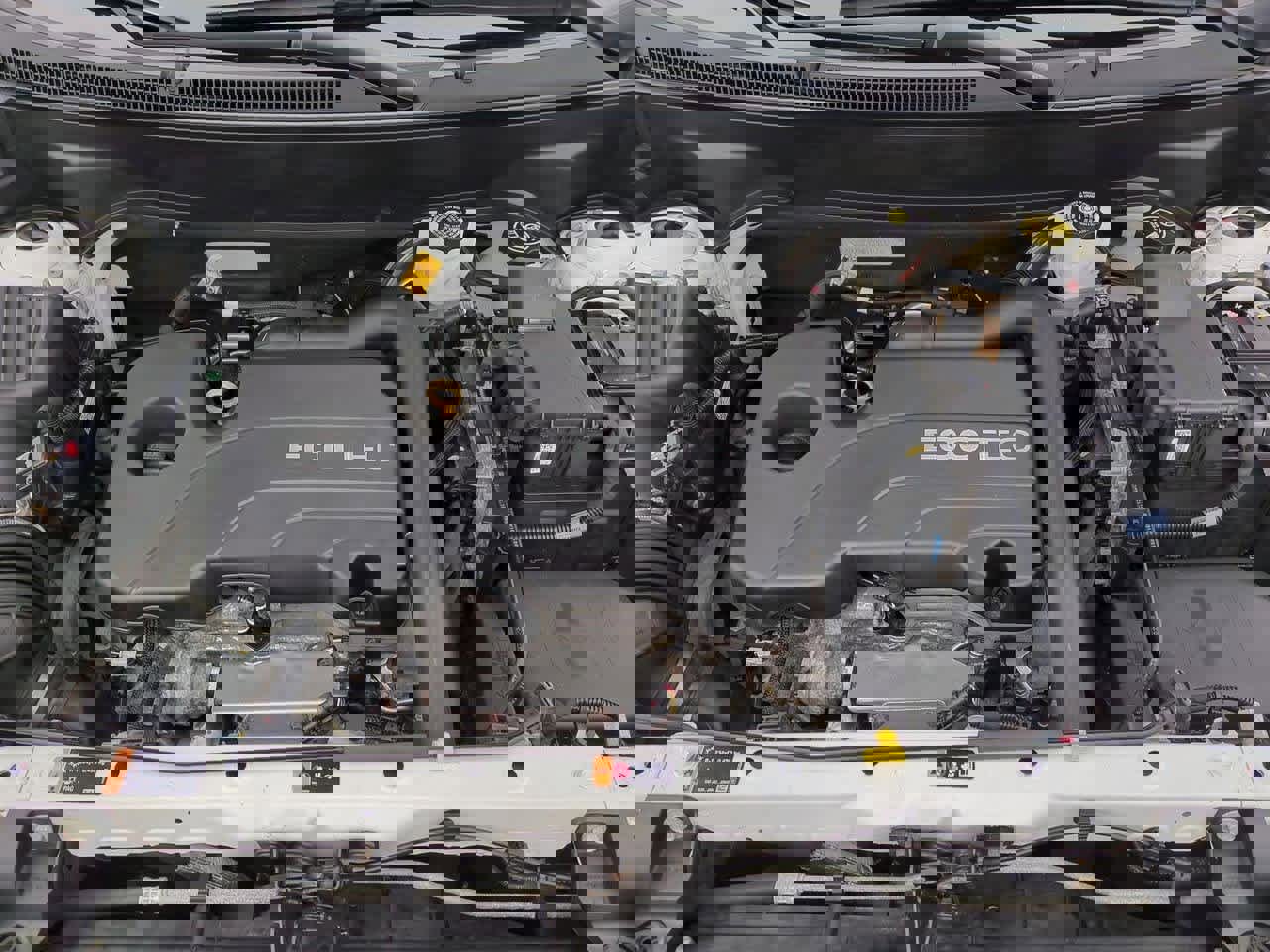 Used 2021 Chevrolet Equinox LS image 14