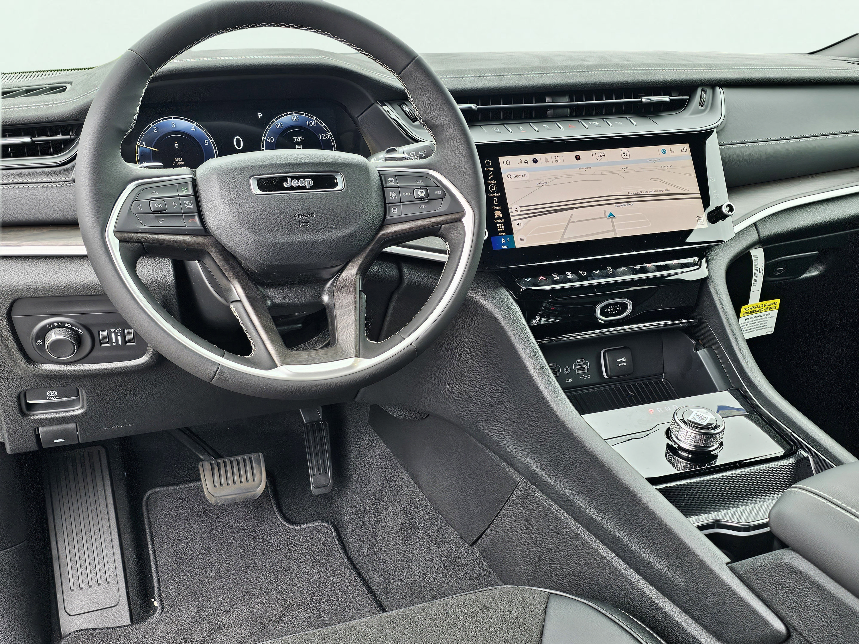 New 2026 Jeep Grand Cherokee Altitude RWD image 33