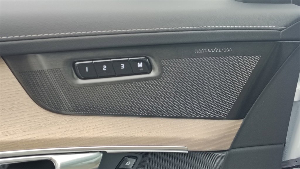 New 2026 Volvo XC90 B6 Plus image 9