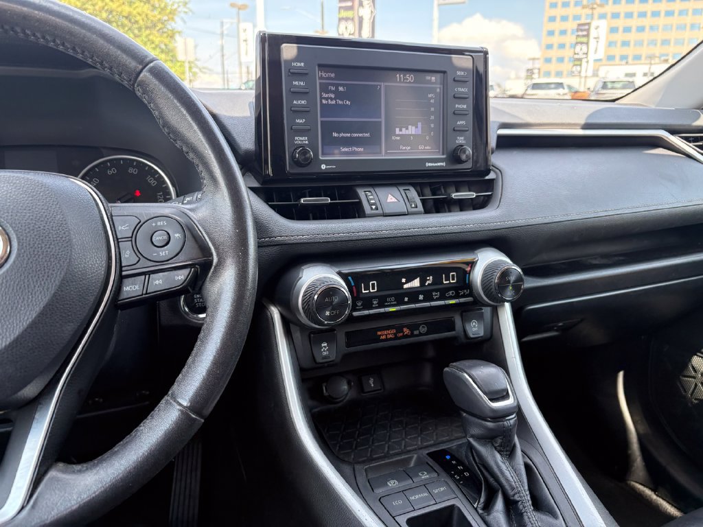 Used 2022 Toyota RAV4 XLE Premium FWD image 17