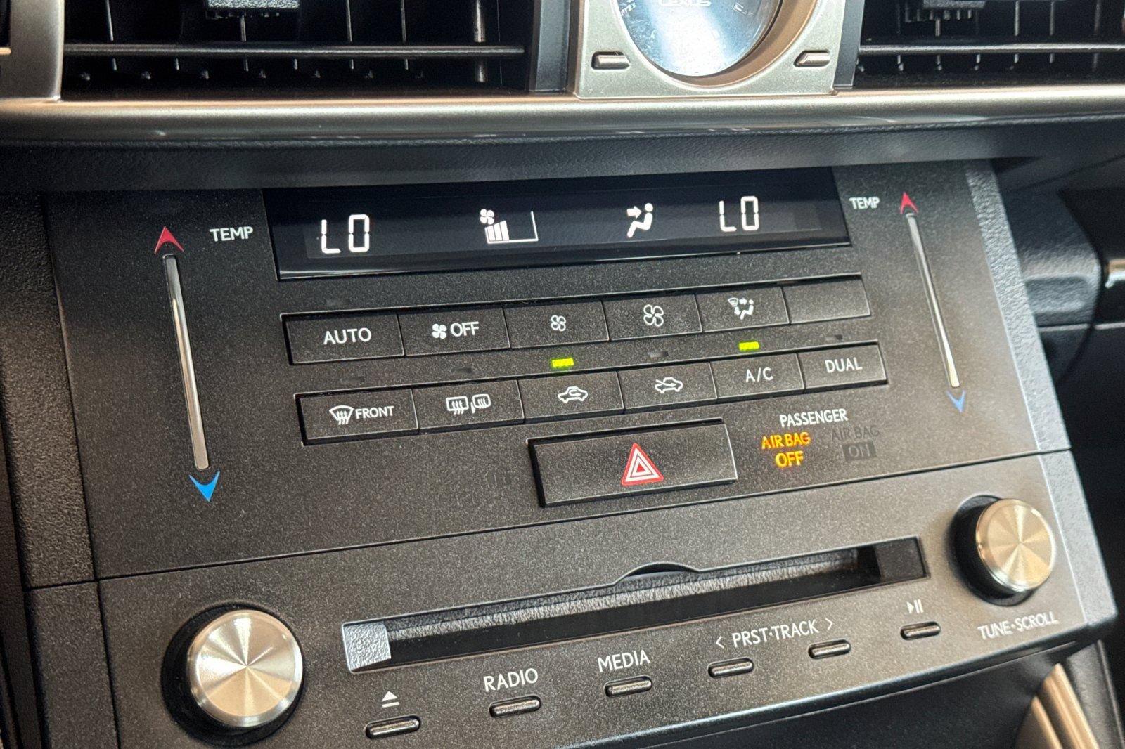 Used 2016 Lexus IS 200t RWD image 16