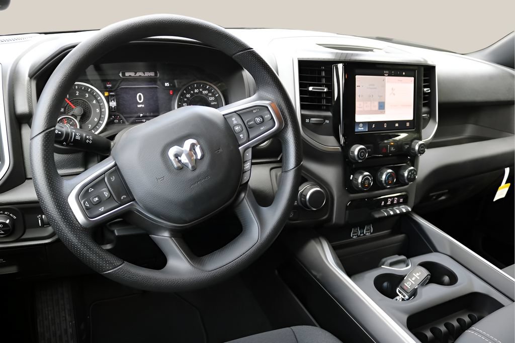 New 2026 RAM 1500 Express AWD/4WD image 13