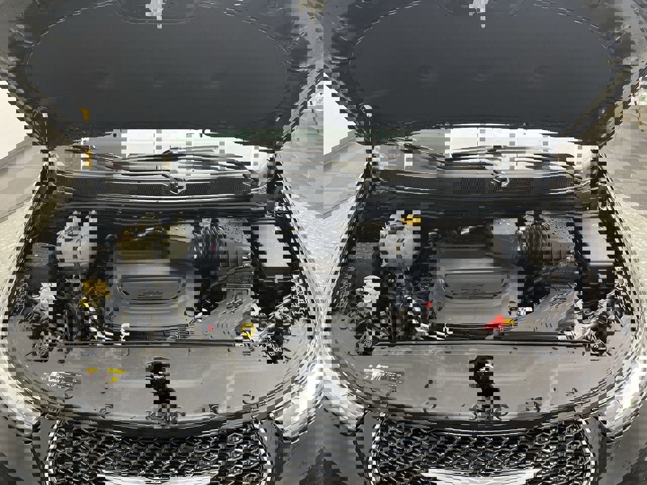 Used 2024 Chrysler Pacifica Touring-L image 28