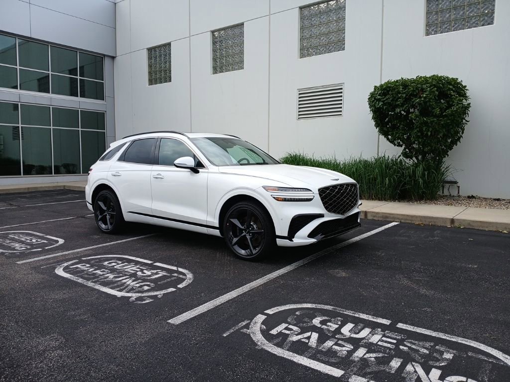 Used 2026 Genesis GV70 3.5T Sport Prestige image 3