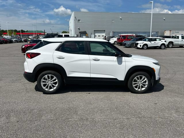 Used 2024 Chevrolet TrailBlazer LS FWD video 2