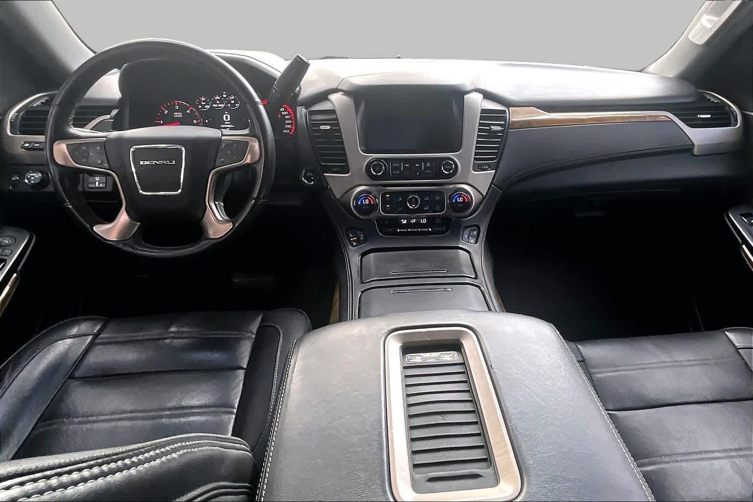Used 2016 GMC Yukon Denali w/ Open Road Package AWD/4WD image 16